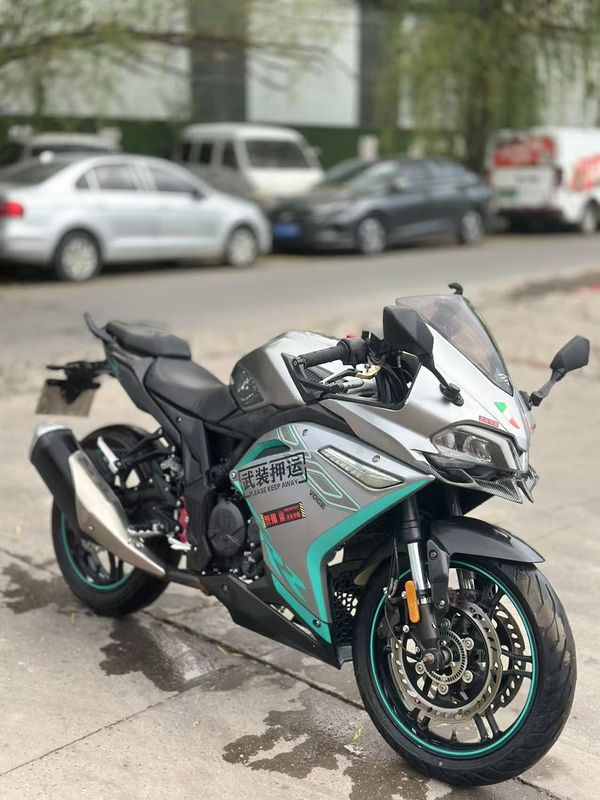 无极 300RR