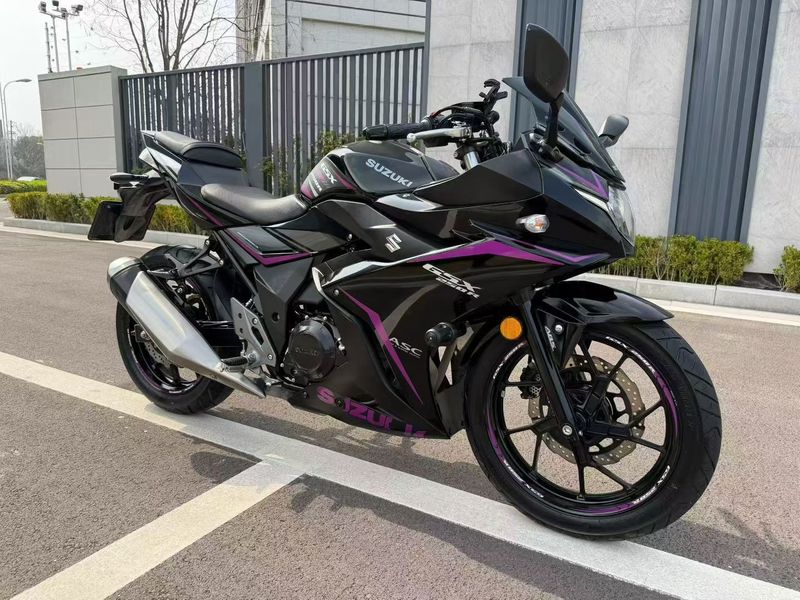 豪爵铃木 GSX250R