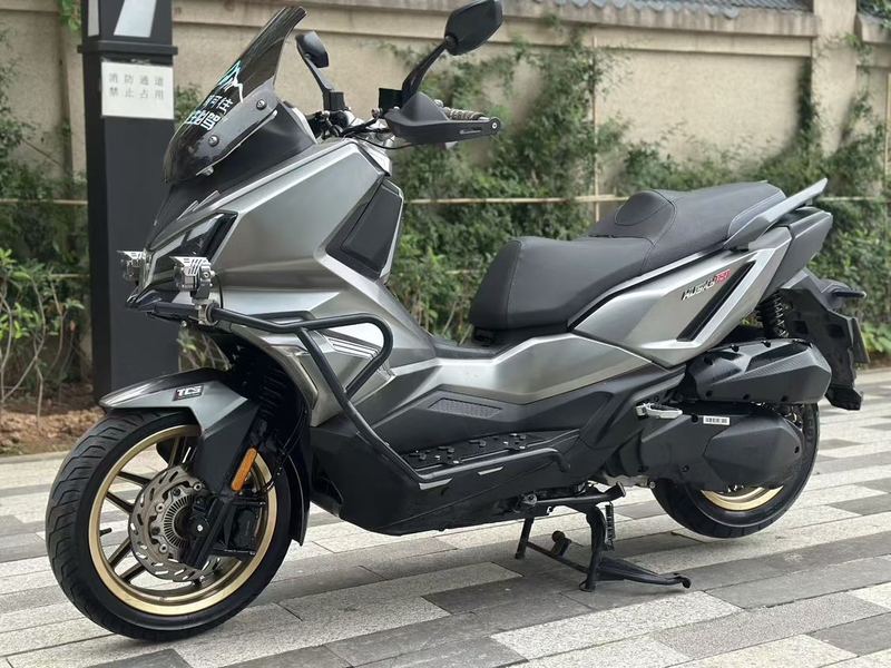 SYM三阳 Husky ADV 300