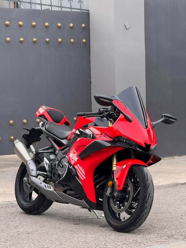 无极 RR660