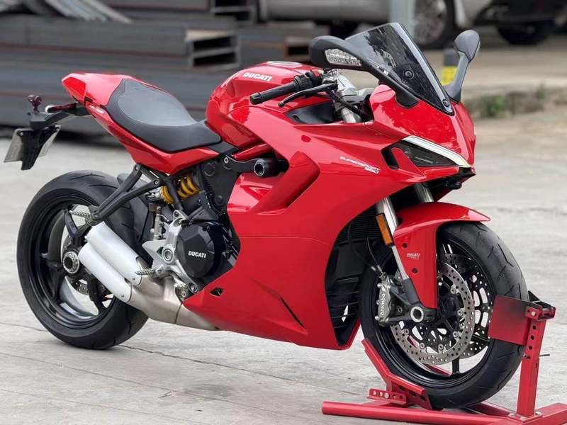 杜卡迪 SuperSport
