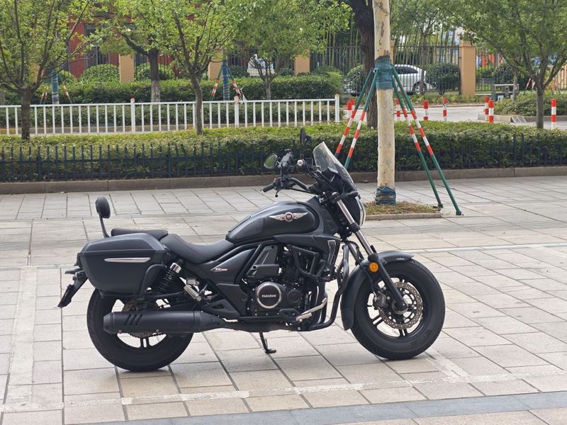 豪爵 TR300