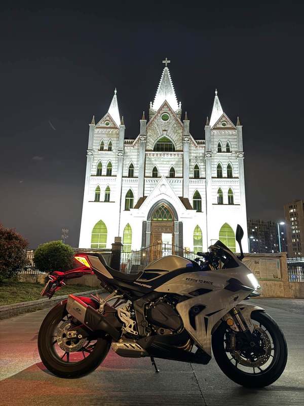 QJMOTOR 赛600