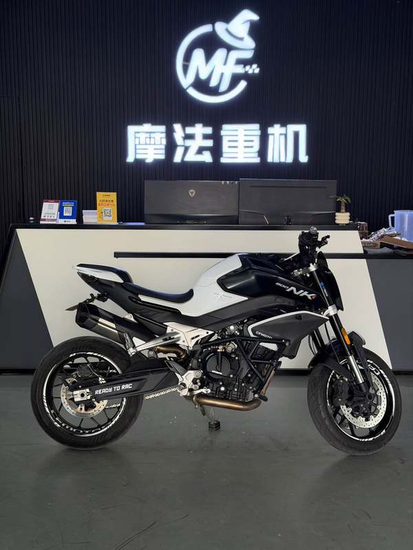 春风 800NK
