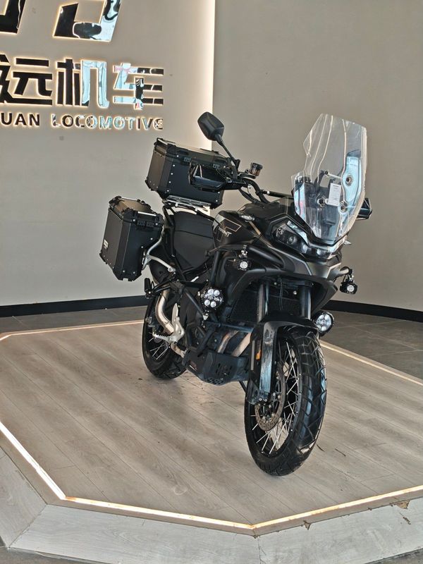春风 700MT