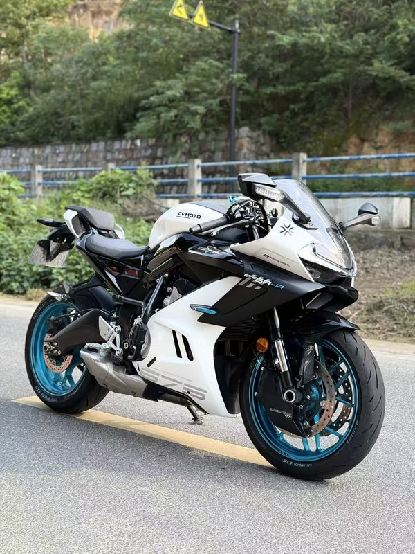 春风 675SR
