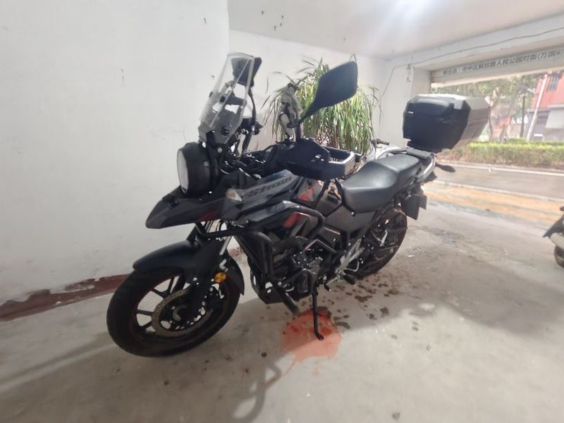 豪爵铃木 DL250