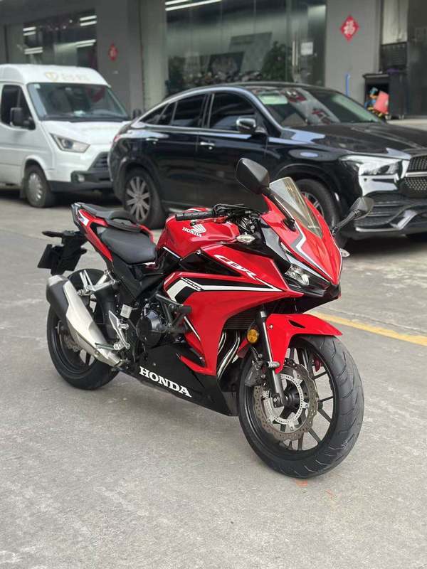 本田WING CBR400R