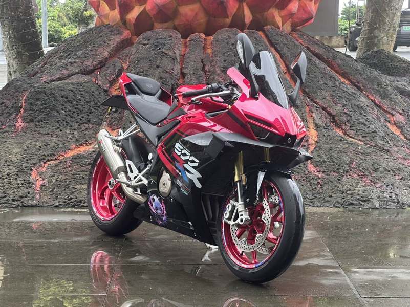 张雪机车 500RR