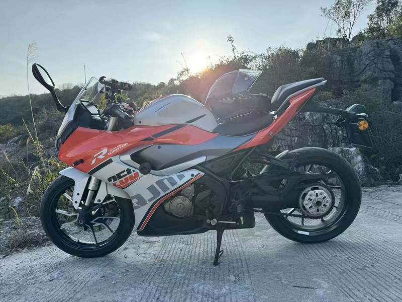 QJMOTOR 赛250