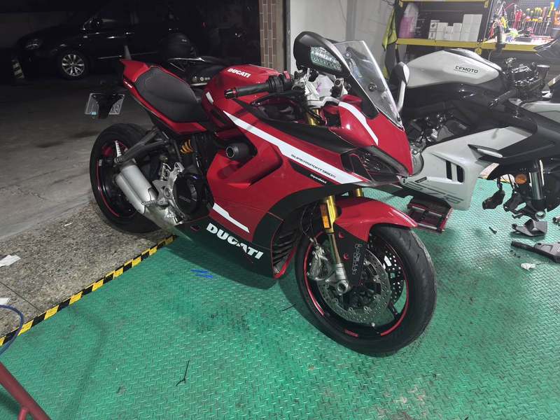 杜卡迪 SuperSport