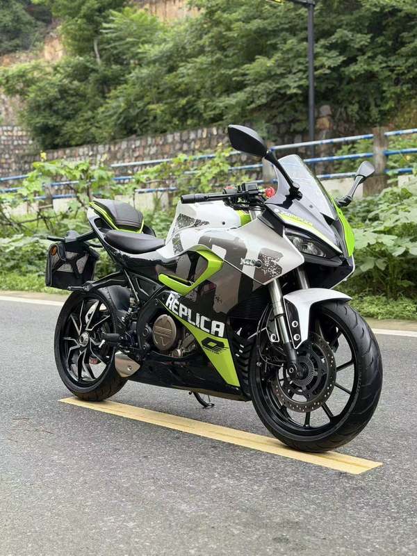 QJMOTOR 赛250