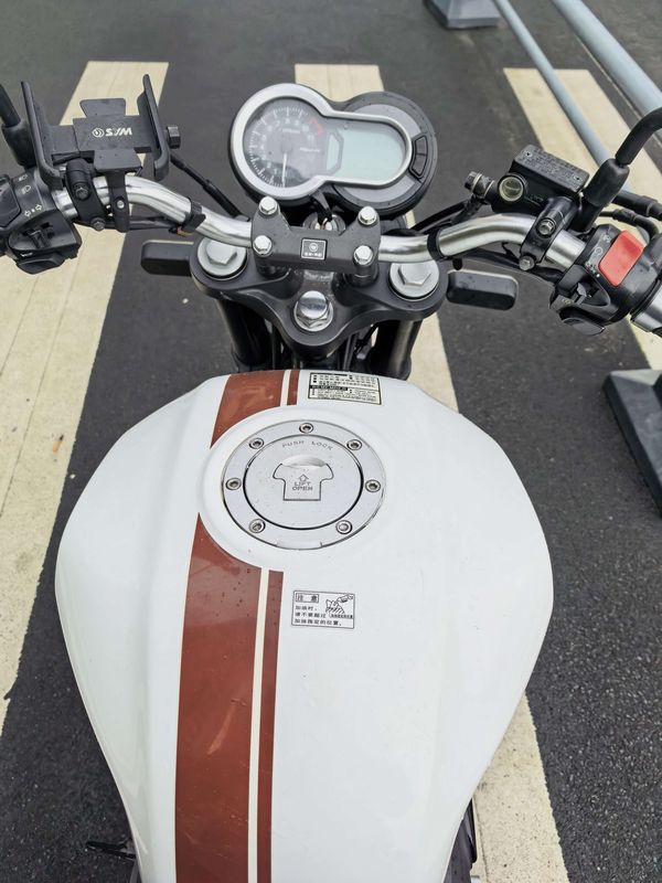 五羊本田 鸷道 CB190SS
