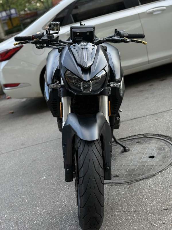 QJMOTOR 追600
