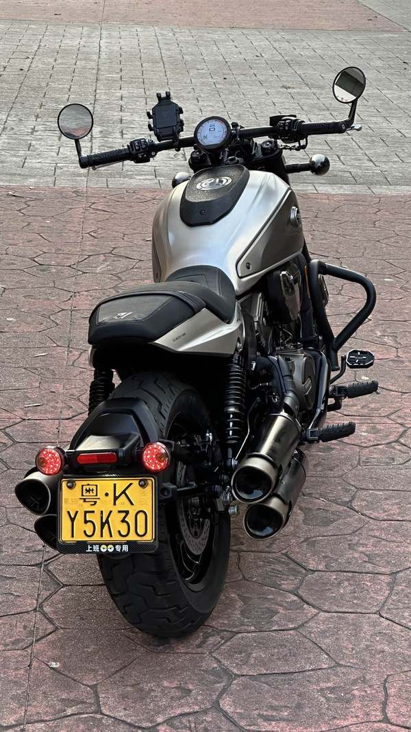 QJMOTOR 闪600
