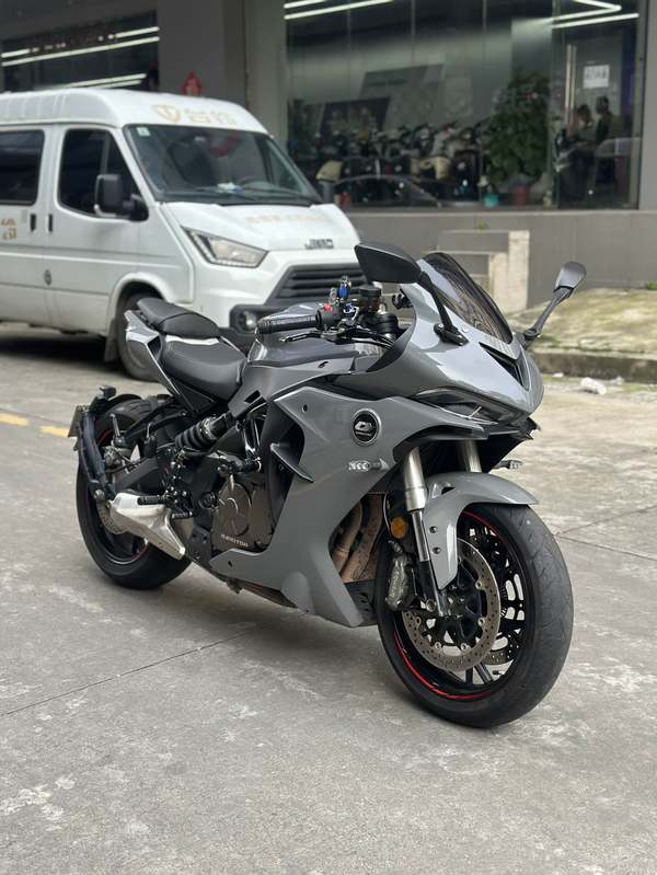 QJMOTOR 赛600