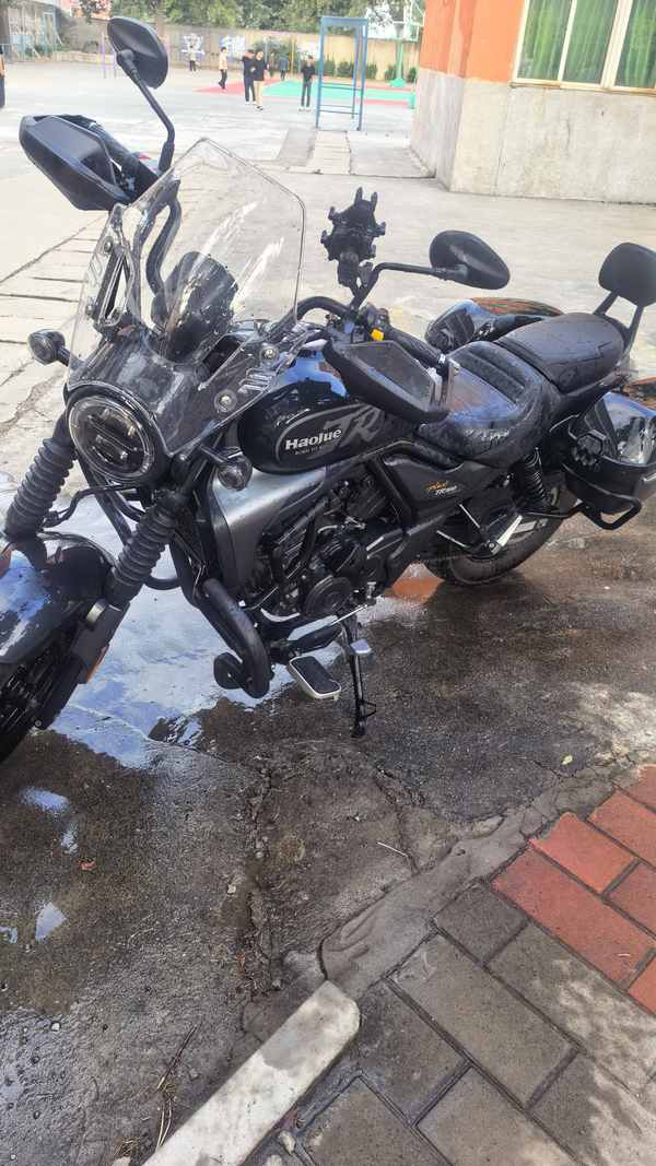 豪爵 TR300