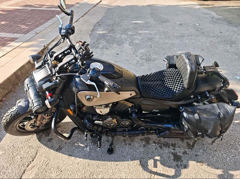 QJMOTOR 闪600