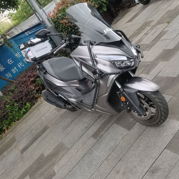 QJMOTOR 鸿250