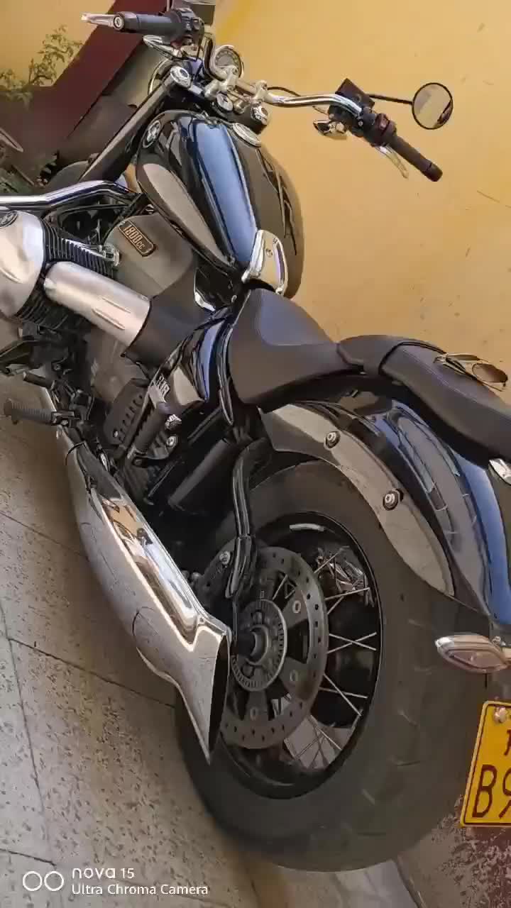 宝马 R 18