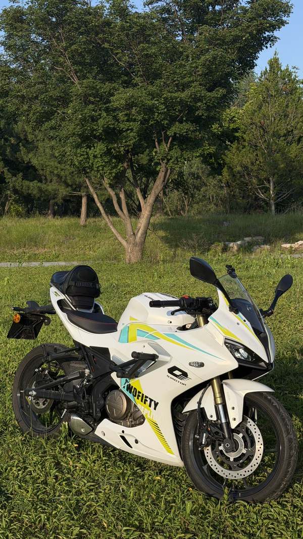 QJMOTOR 赛250