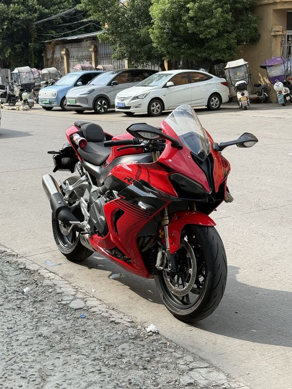 QJMOTOR 赛600