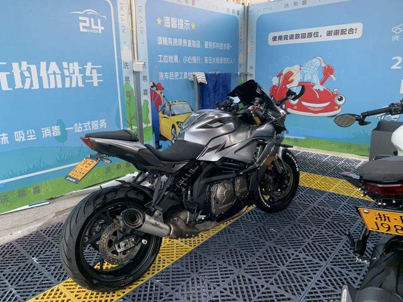 QJMOTOR 赛600