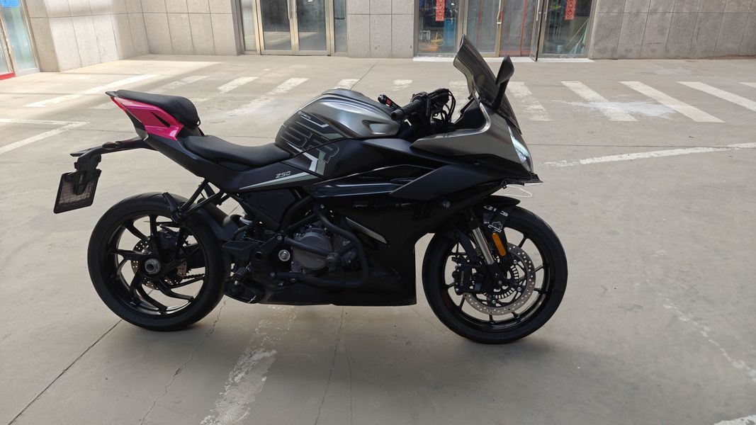 春风 250SR
