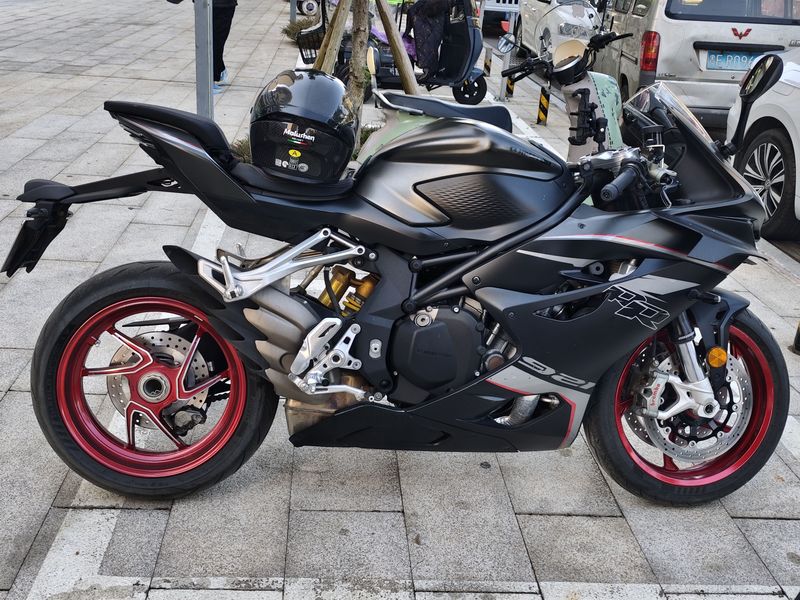 QJMOTOR QJ900GS-8D