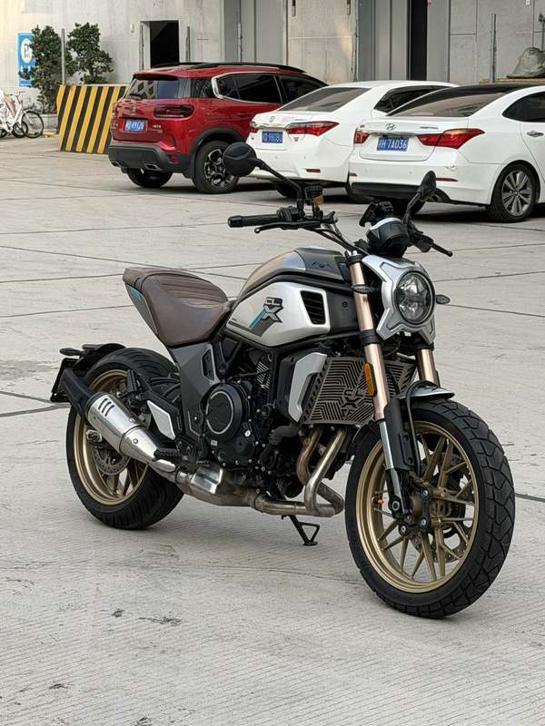 春风 700CL-X