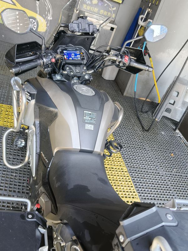 五羊本田 猛鸷 CB190X