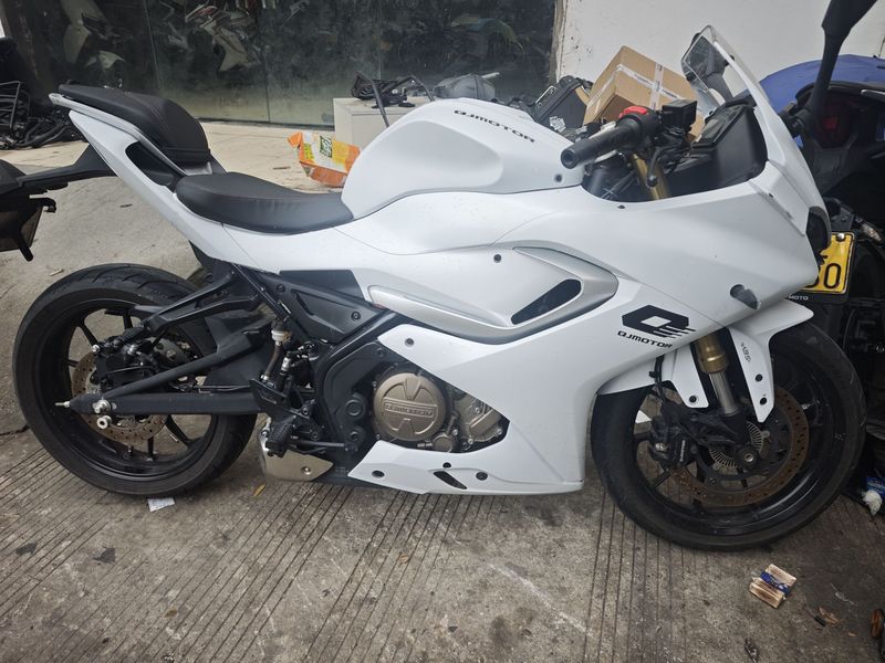 QJMOTOR 赛250