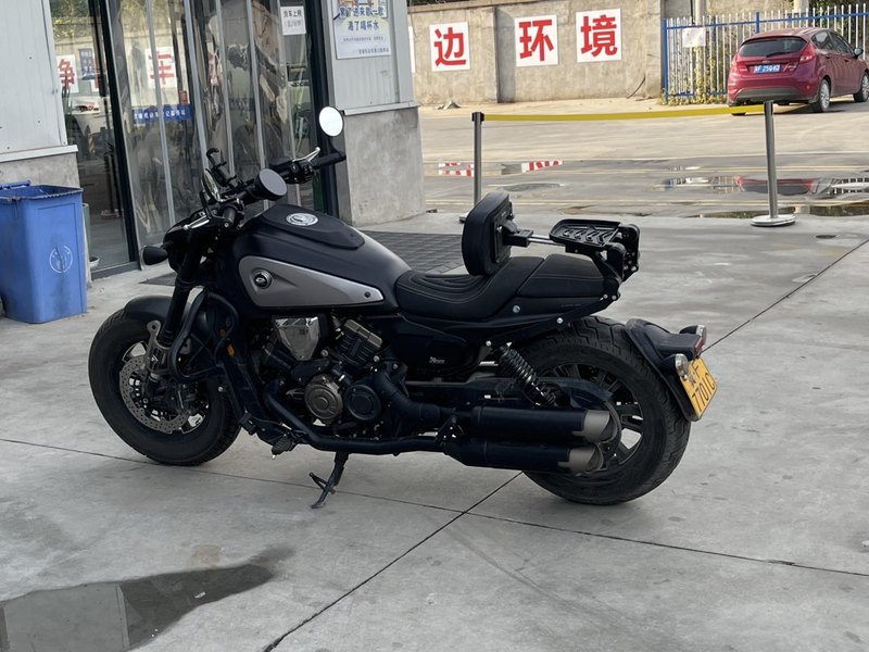 QJMOTOR 闪600