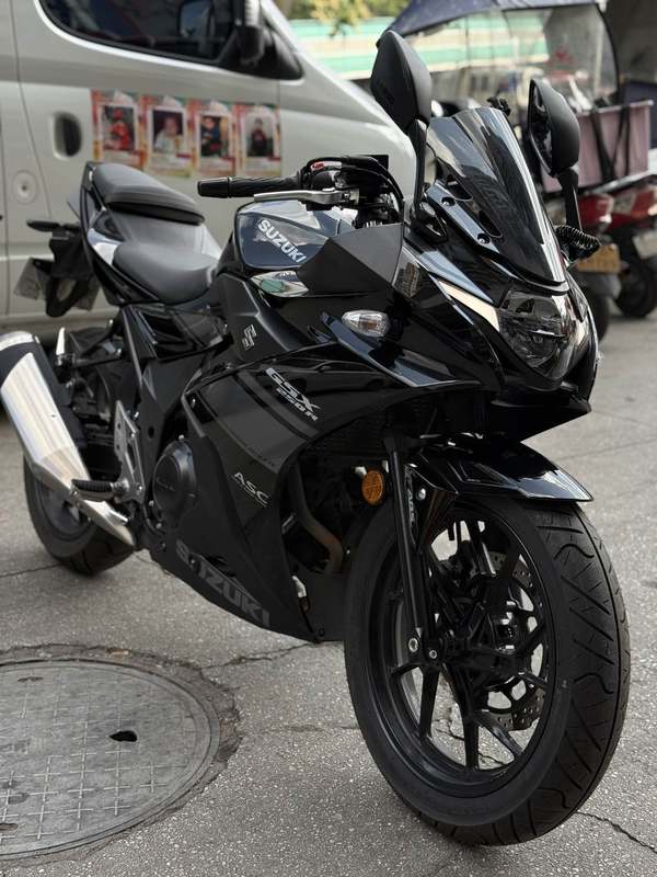 豪爵铃木 GSX250R