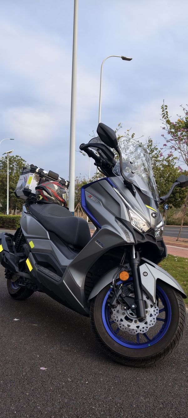 光阳 赛艇 S250