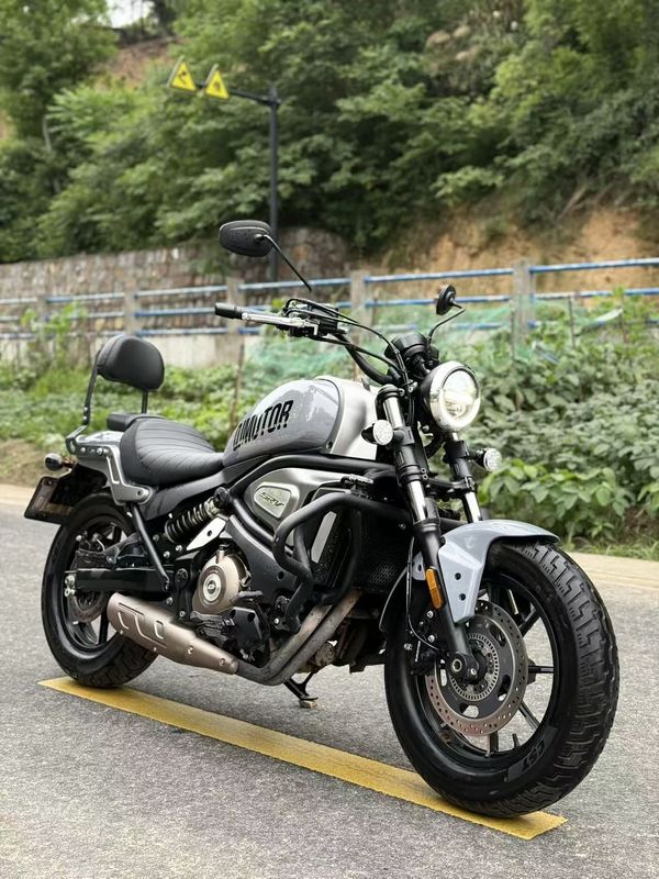 QJMOTOR 闪500S