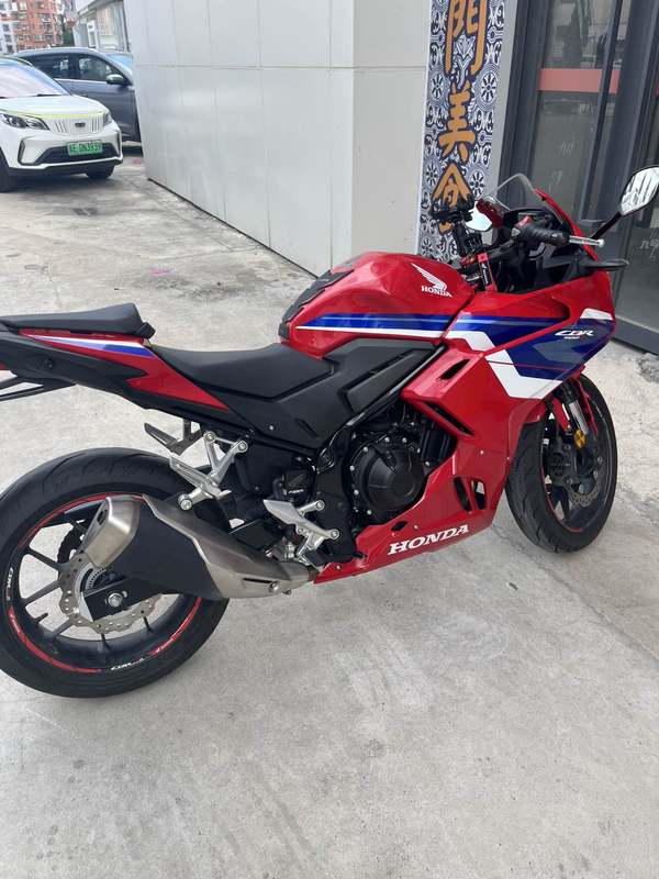 本田WING CBR400R