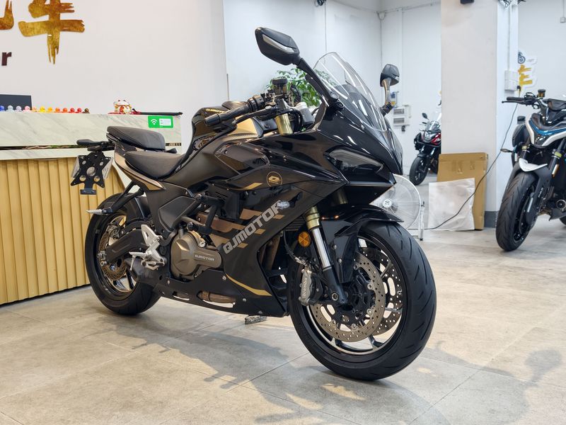 QJMOTOR 赛550