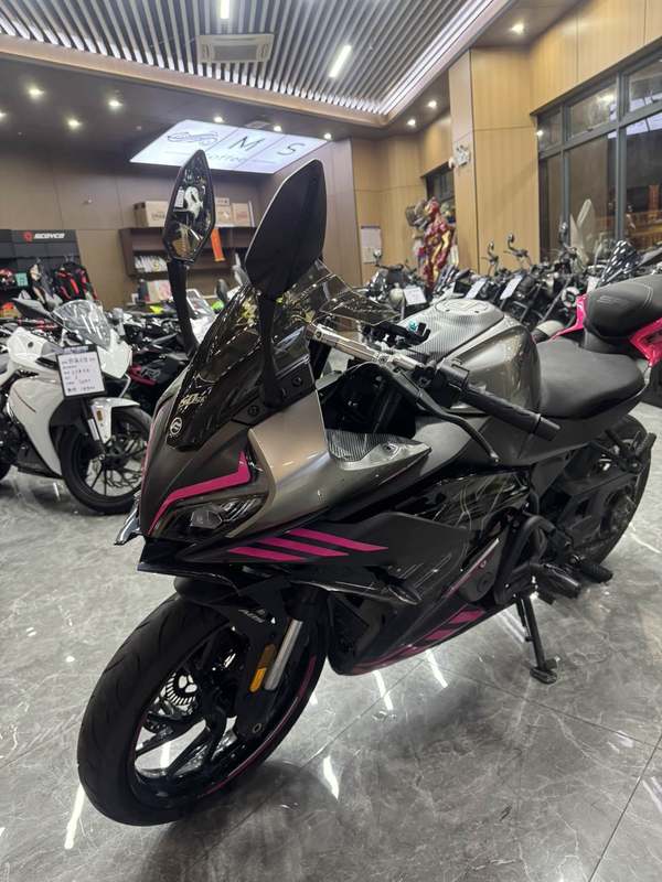 春风 250SR