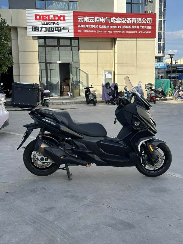 QJMOTOR 鸿350