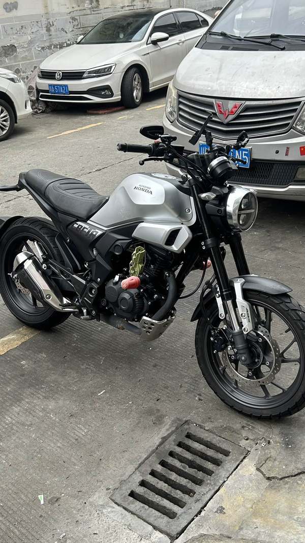 新大洲本田 CBF190TR