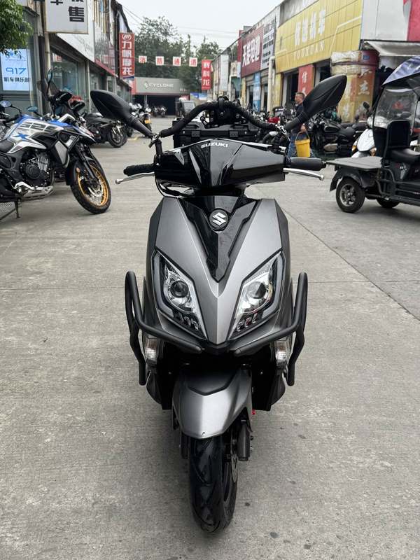 济南铃木 UY125