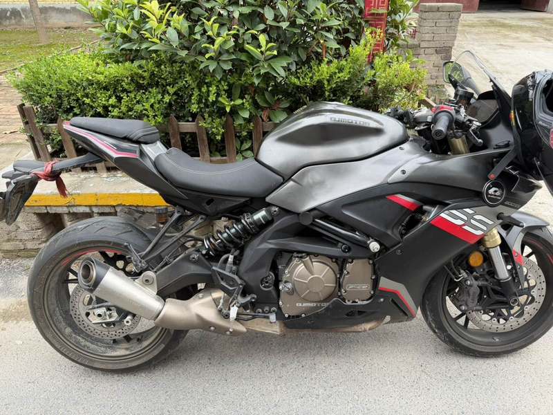 QJMOTOR 赛600