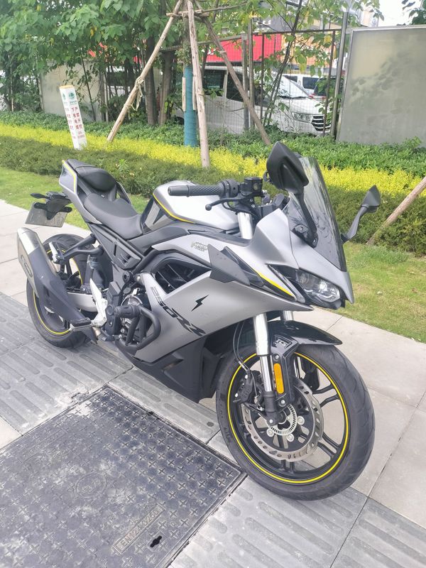 无极 250RR