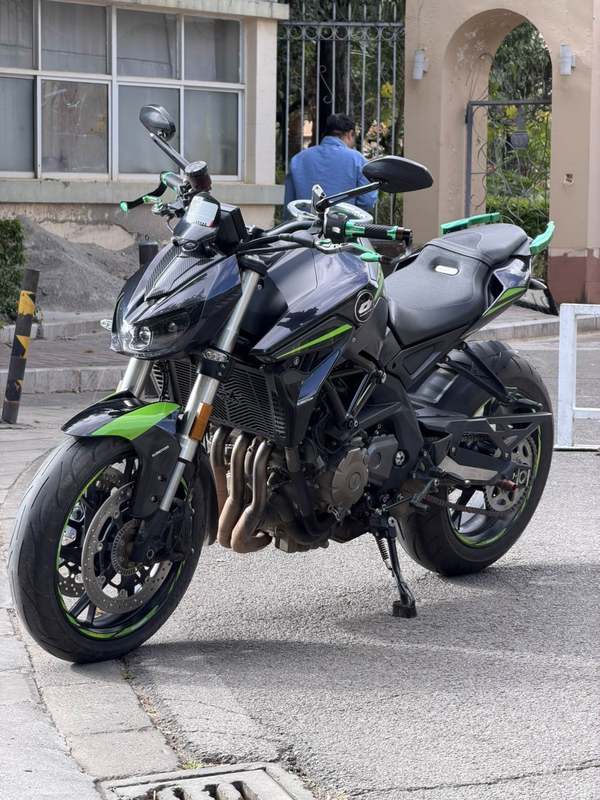 QJMOTOR 追600