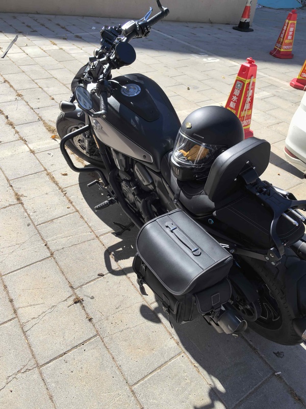 QJMOTOR 闪600