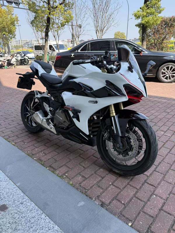 QJMOTOR 赛450