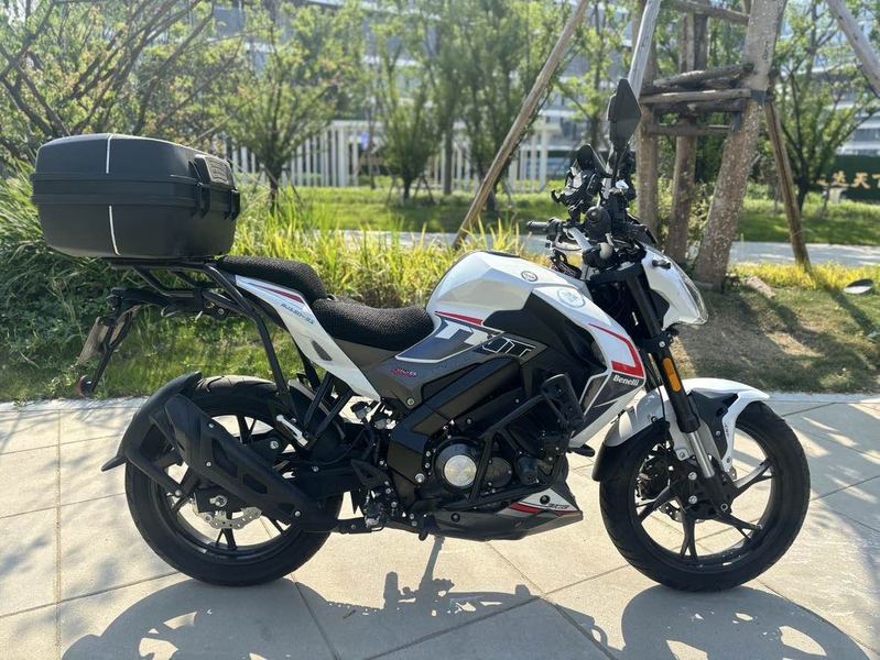 贝纳利 小迅龙 BN150S