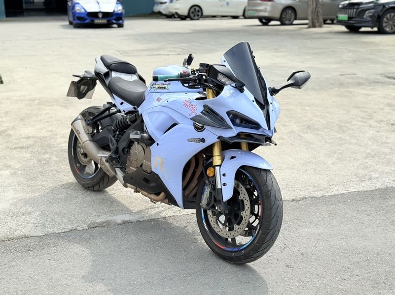 QJMOTOR 赛600