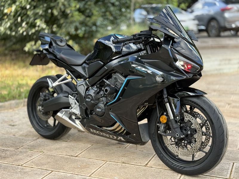 本田DREAMWING CBR650R